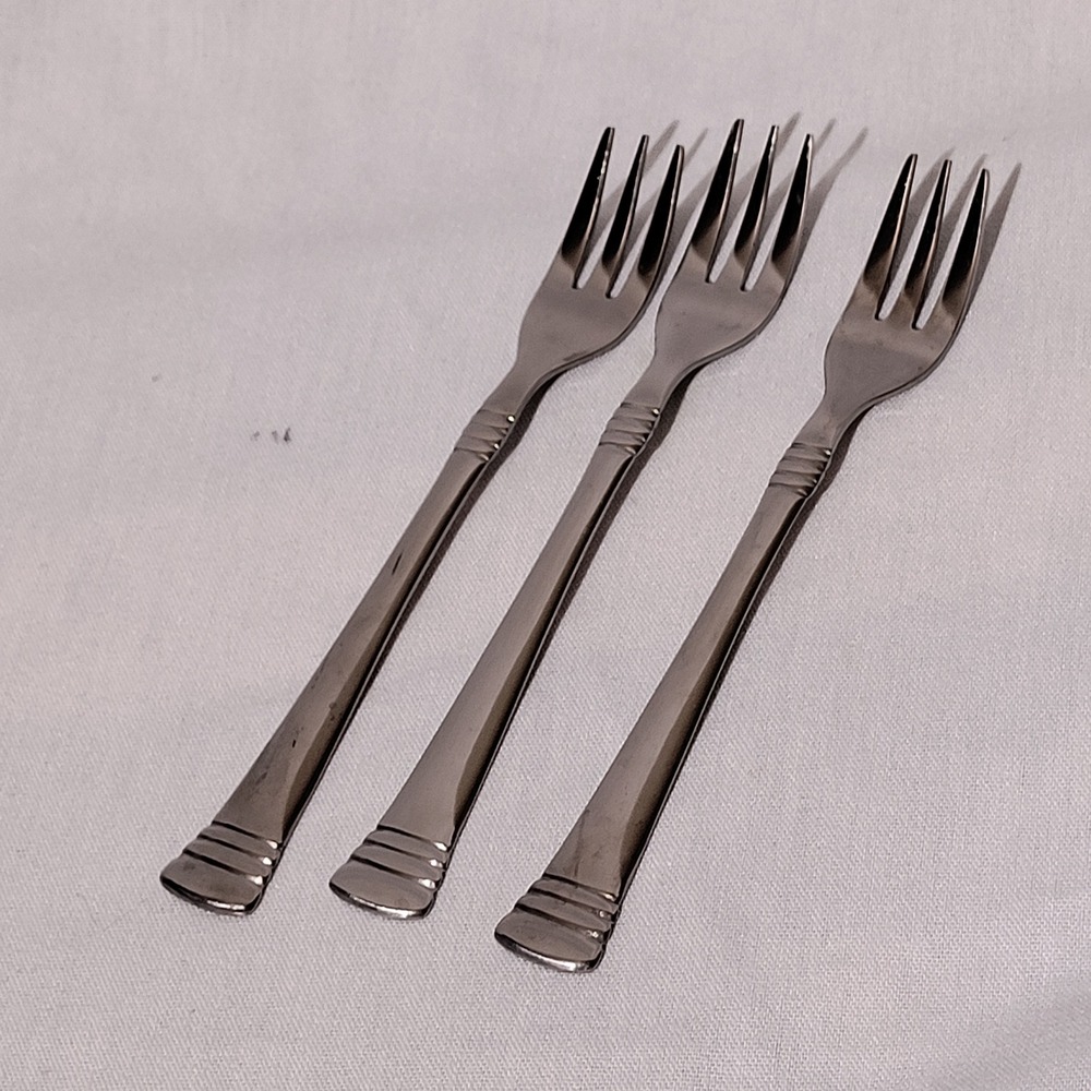 Cambridge Codie Stainless Steel Cocktail Forks Set of 3 Silverware 5 5/8"